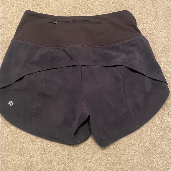 Lululemon sz 4 speed up high rise lined 4” shorts - Picture 2 of 5